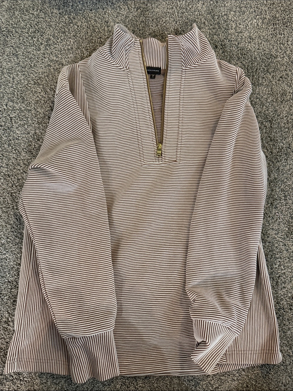 Buckle black Striped Half-Zip Pullover Sweater - Beige/White